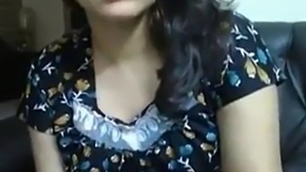 A Young Lady In India Has A Big Breasts And Is Doing Video Chat With Her Boyfriend.