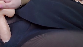Chubby Cutie With Big Tits Pleasures Herself In The Back Seat Of A Cab